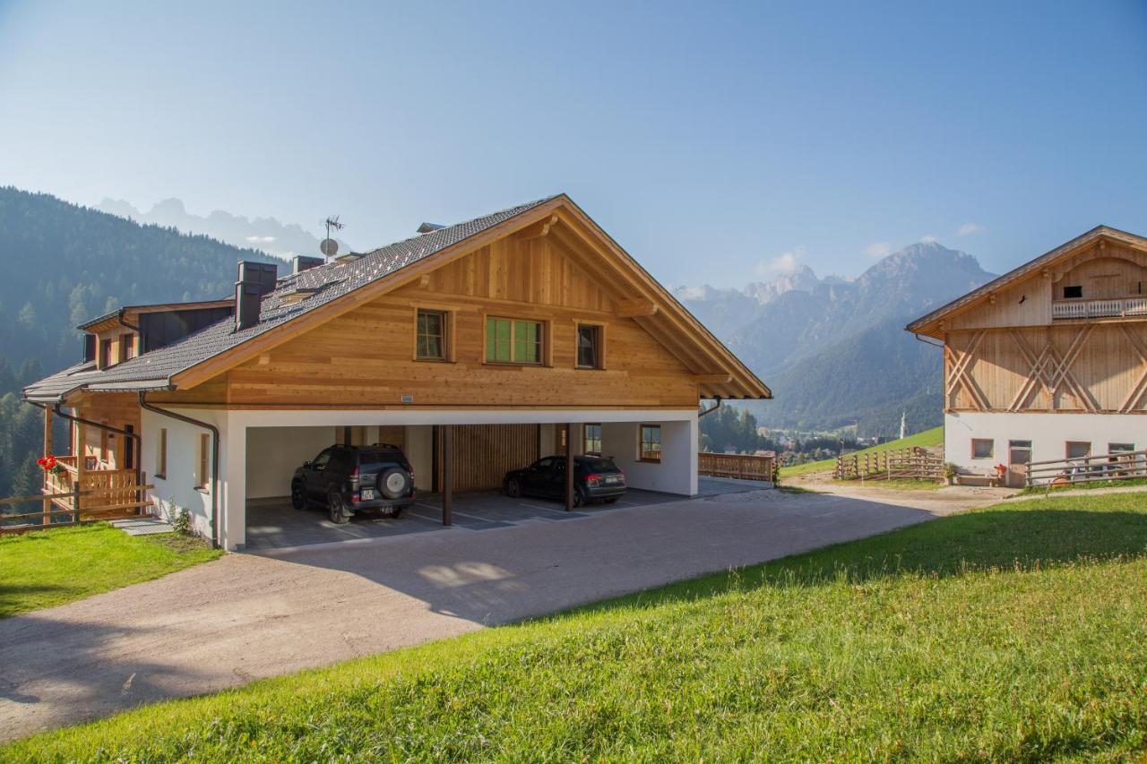 Altmessnerhof Apartment Dobbiaco Bagian luar foto