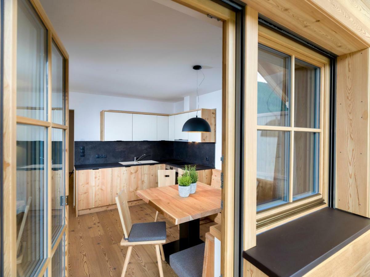 Altmessnerhof Apartment Dobbiaco Bagian luar foto